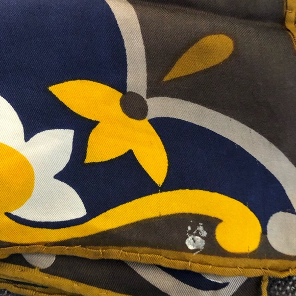 Vintage Navy and Gold Silk Scarf - Picture 5 of 6